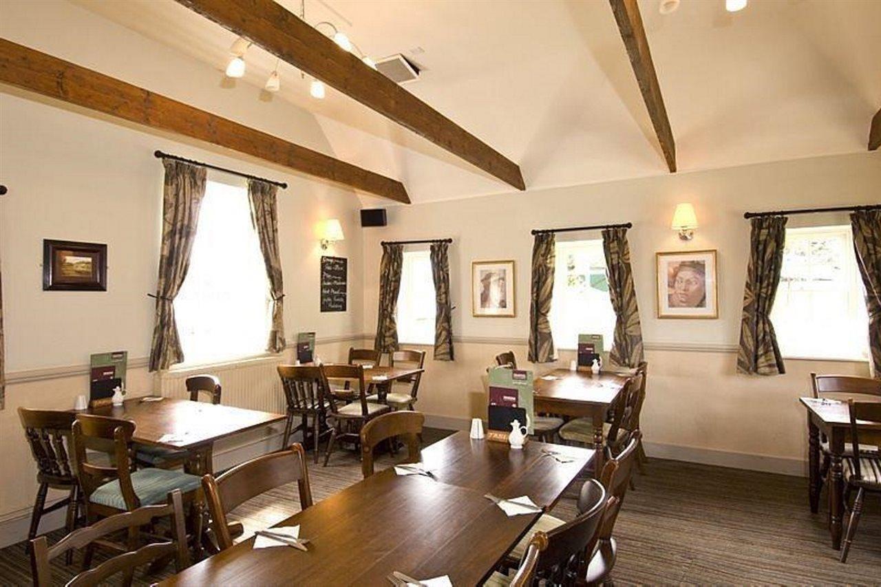 Premier Inn Aylesbury アリスバーリー エクステリア 写真